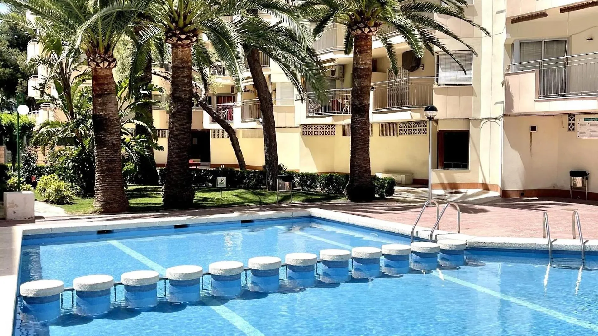 Apartbeach Sol Y Playa 245 Climatizado Vistas Piscina Lägenhet Salou